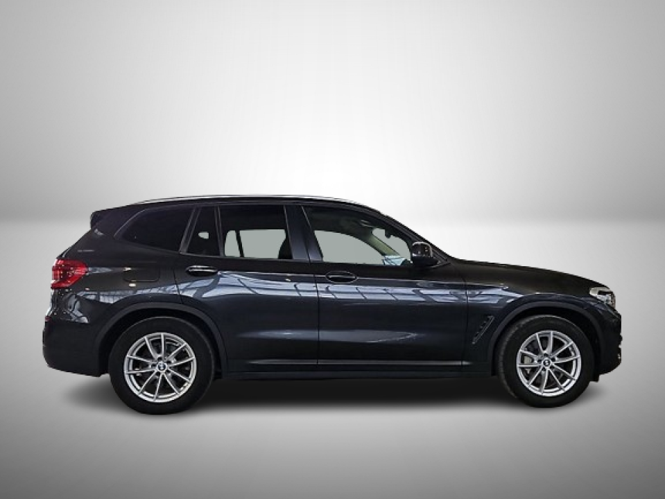 BMW X3 xDrive 30e (2)