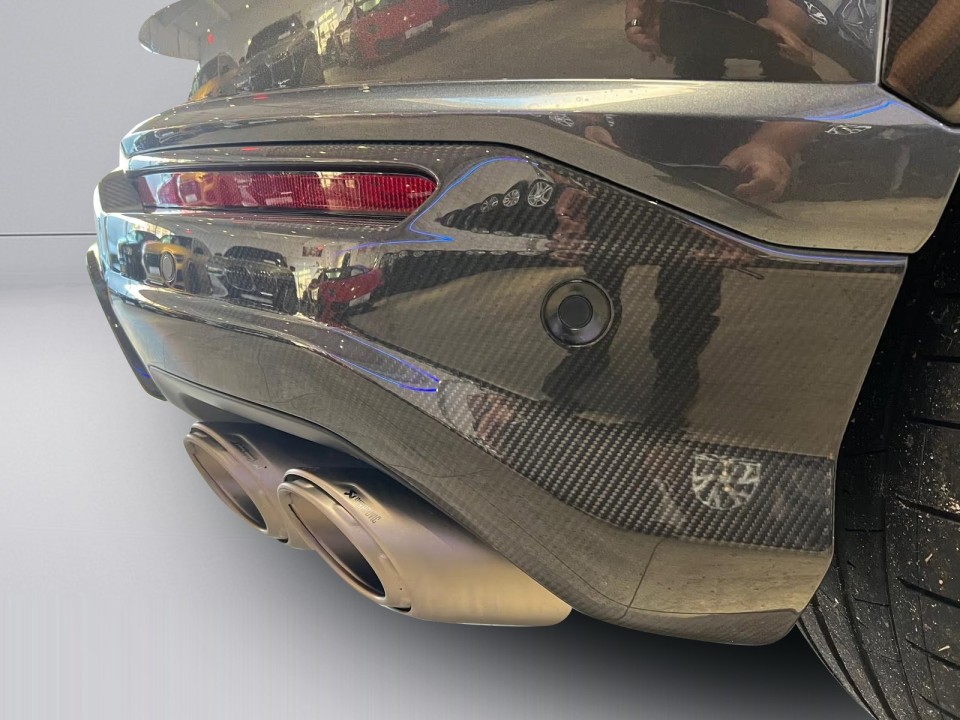 Lamborghini URUS - foto 30