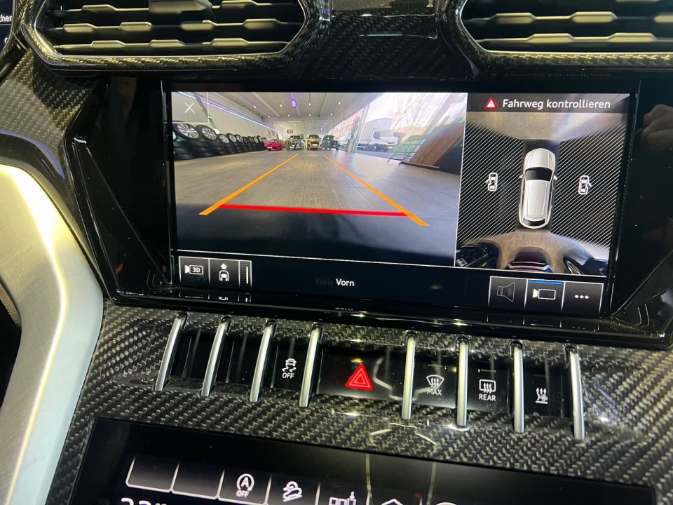 Lamborghini URUS - foto 19