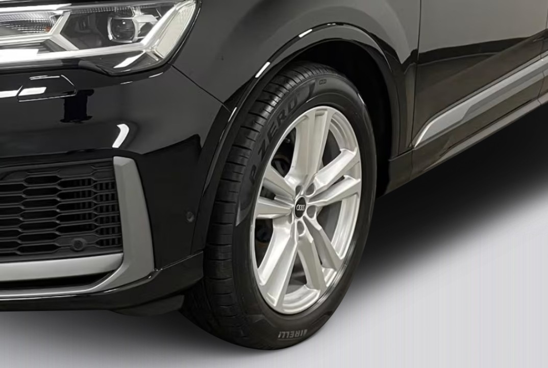 Audi Q7 55TFSI quattro S-Line - foto 13