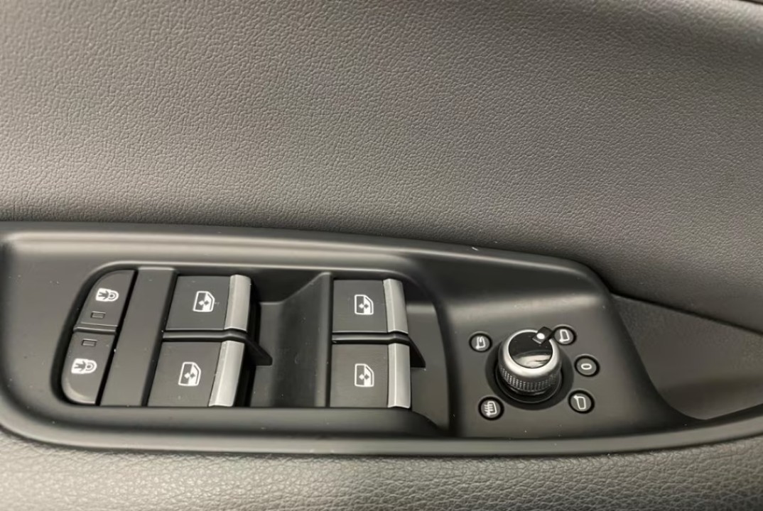 Audi Q7 55TFSI quattro S-Line - foto 6