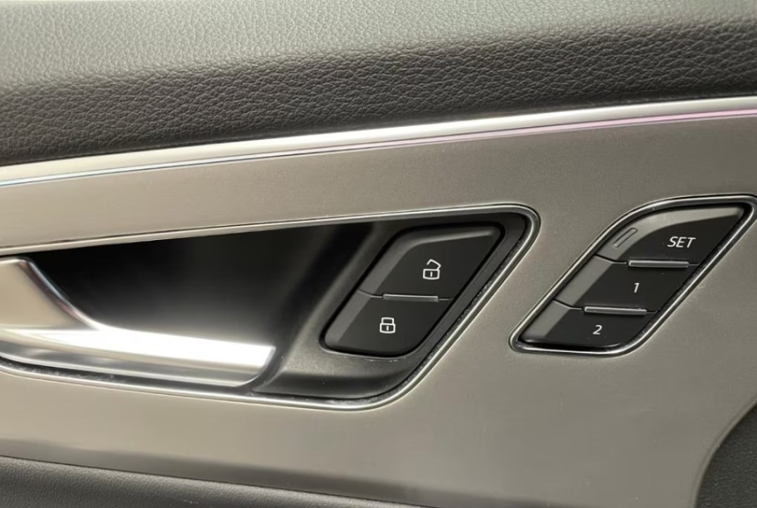 Audi Q7 55TFSI quattro S-Line - foto 7