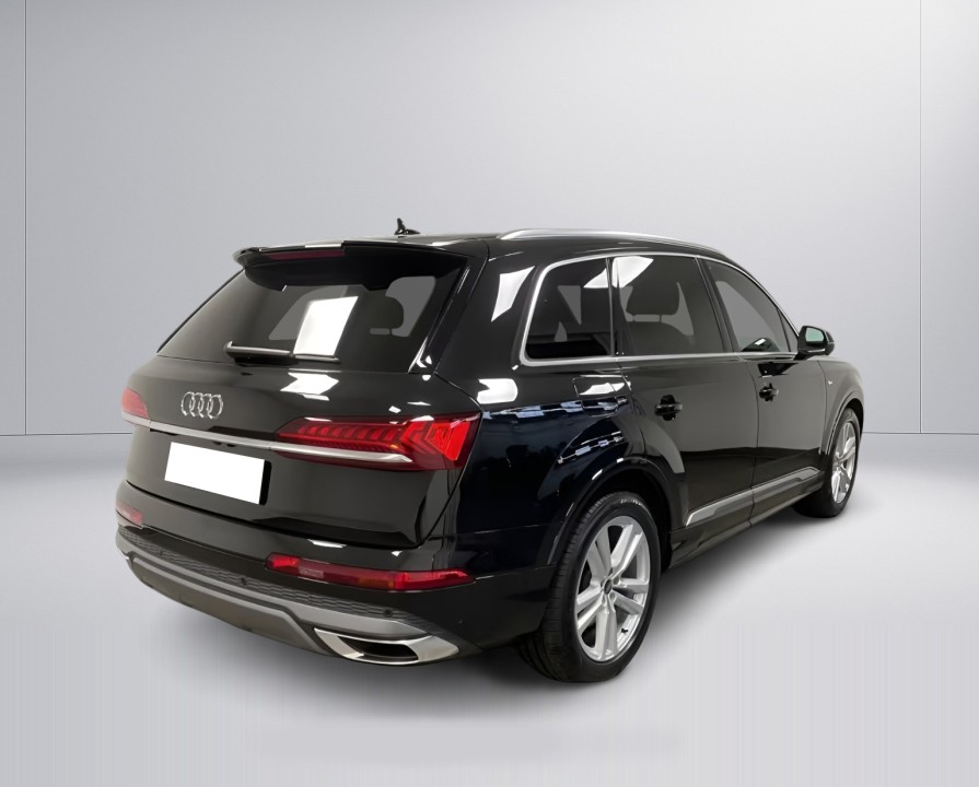 Audi Q7 55TFSI quattro S-Line (3)