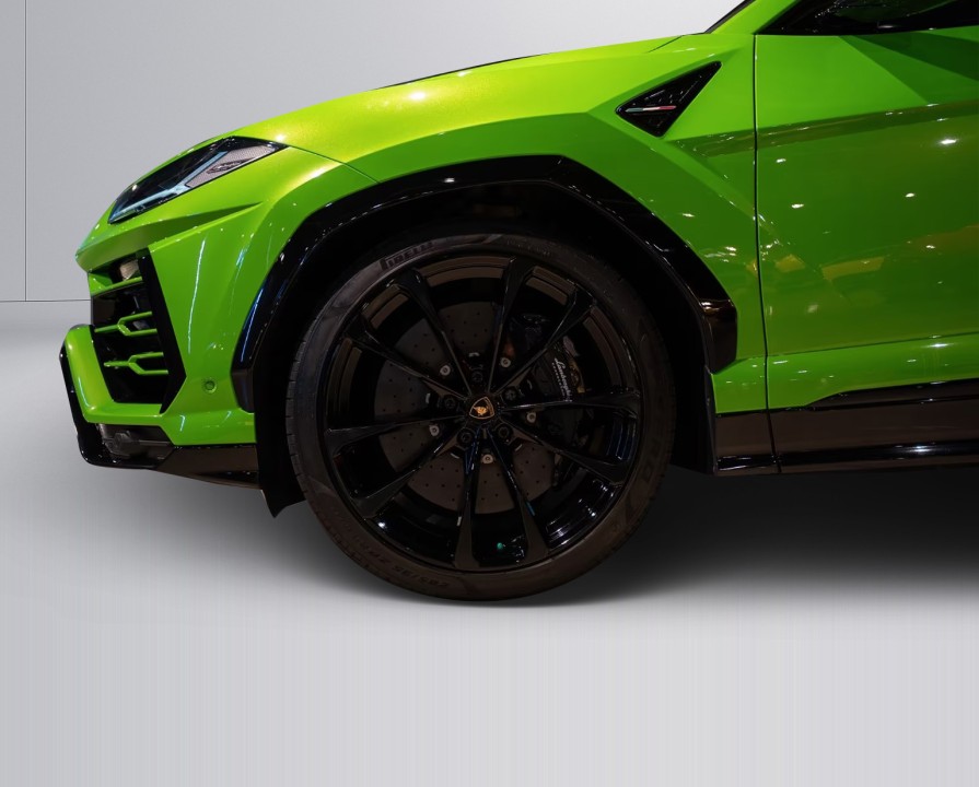 Lamborghini Urus - foto 27