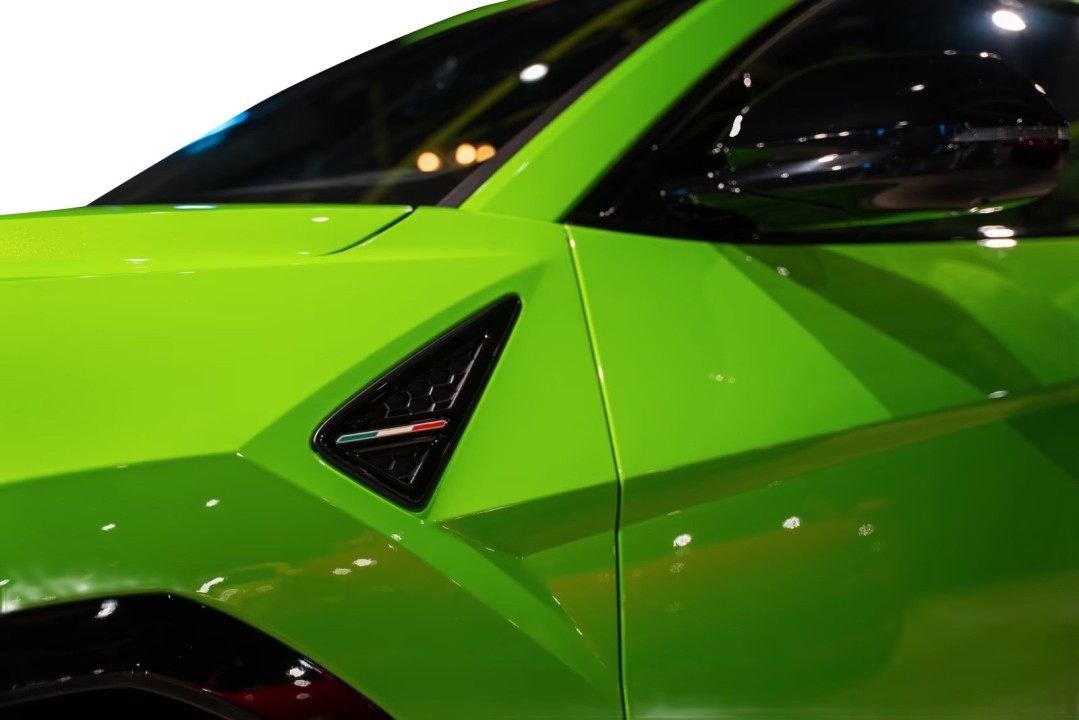 Lamborghini Urus - foto 24