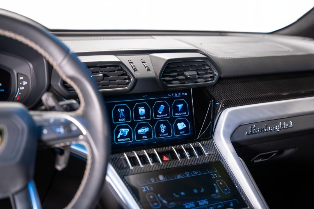 Lamborghini Urus - foto 13