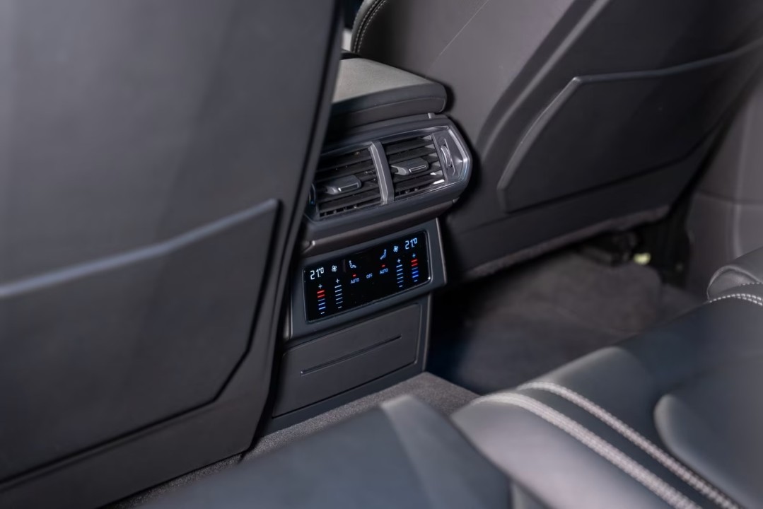 Lamborghini Urus - foto 15