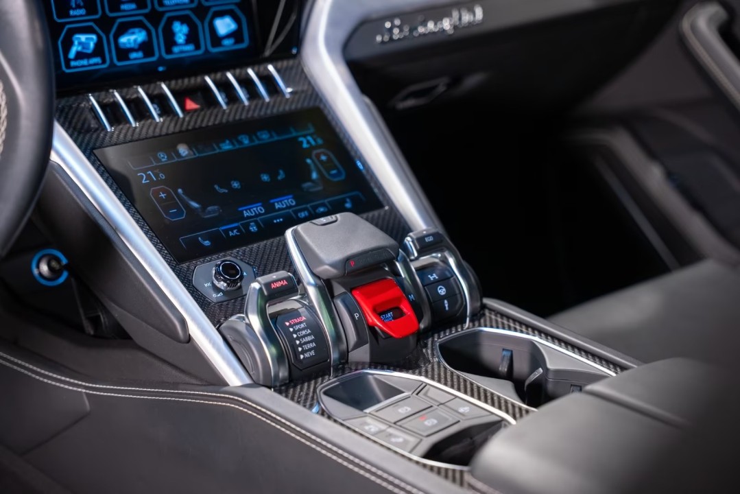 Lamborghini Urus - foto 12