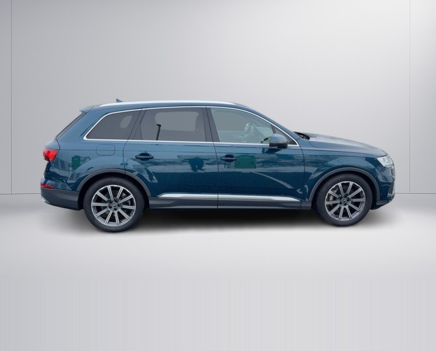 Audi Q7 55 TFSIe Quattro Tiptronic S-line (3)