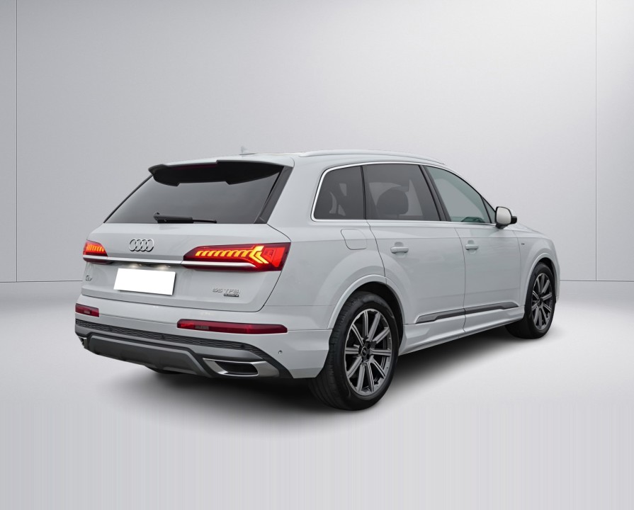 Audi Q7 55TFSI quattro S-Line (2)
