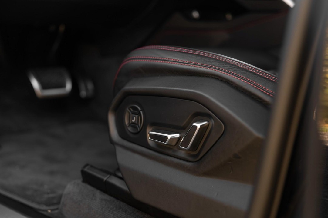 Lamborghini Urus - foto 13