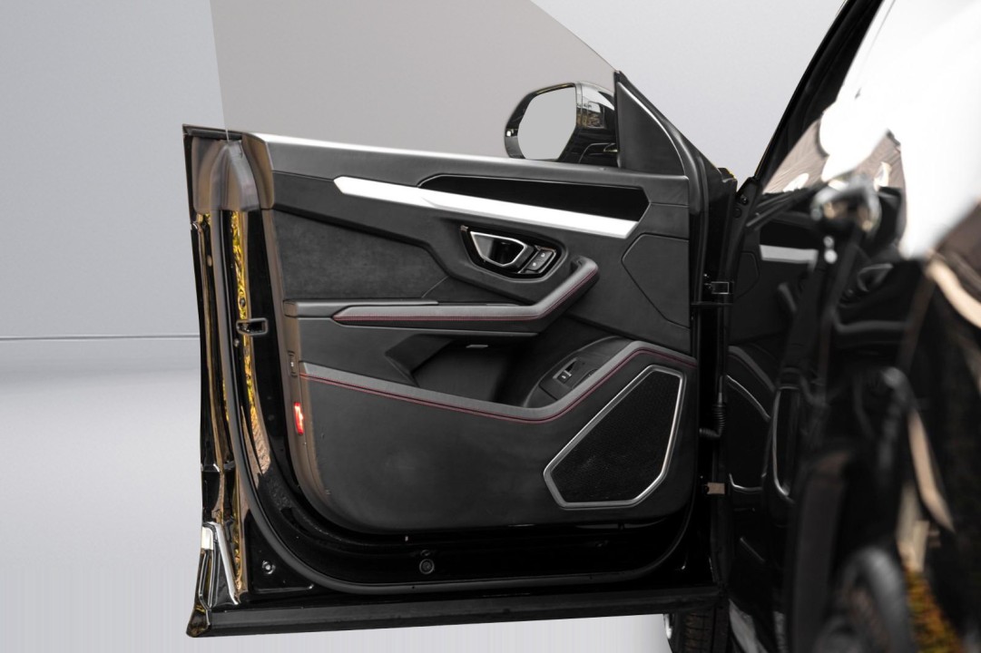 Lamborghini Urus - foto 10