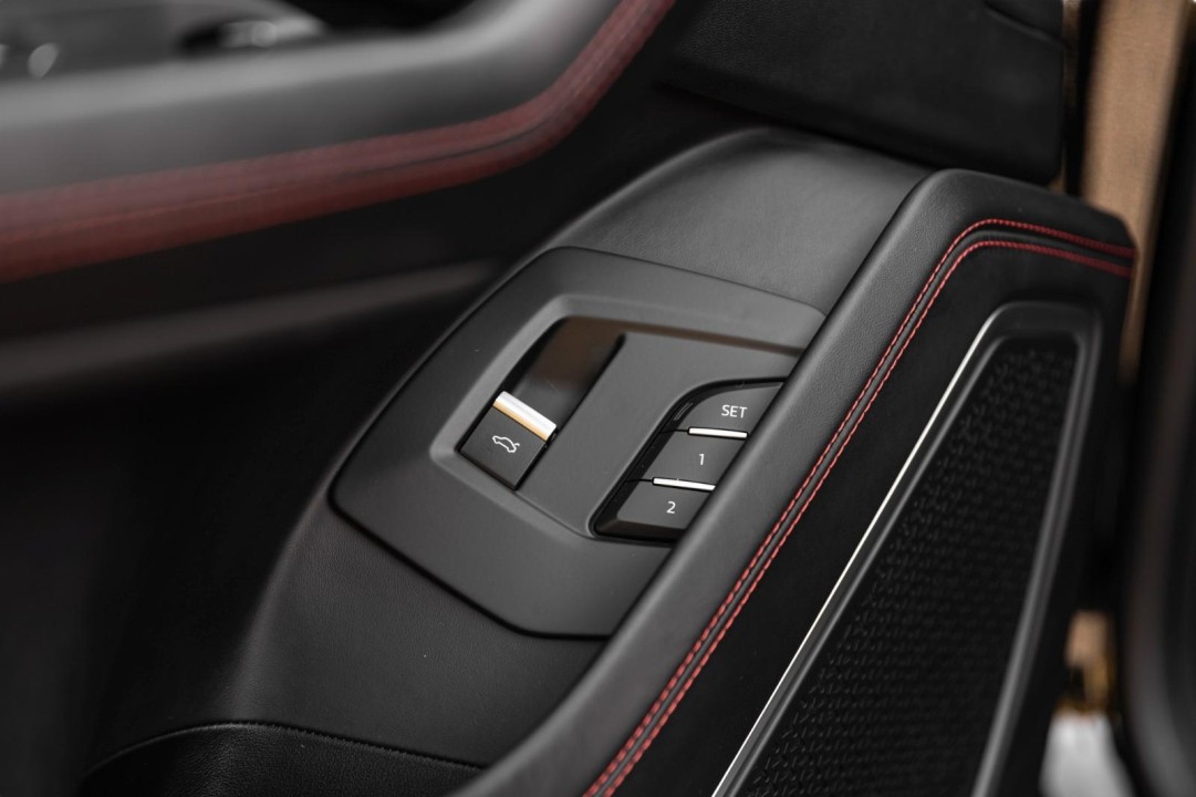 Lamborghini Urus - foto 18