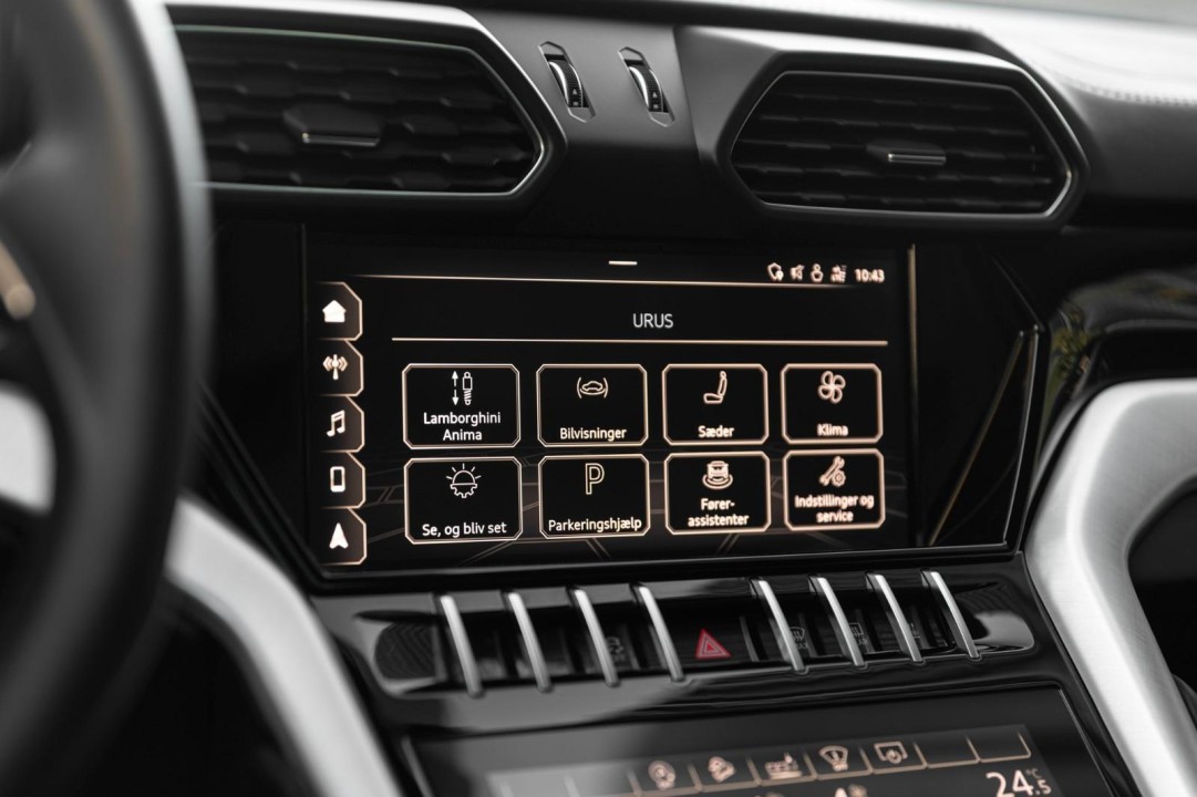 Lamborghini Urus - foto 17