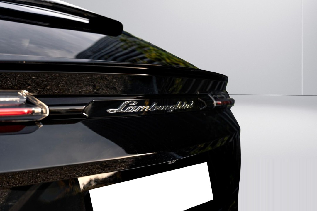 Lamborghini Urus - foto 20