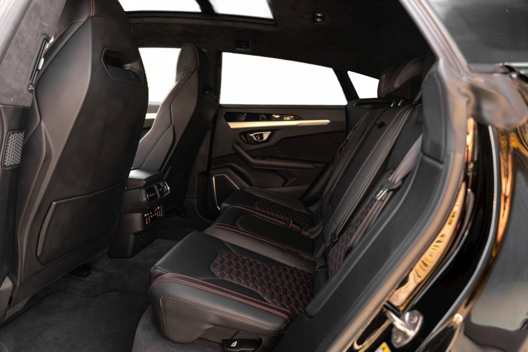 Lamborghini Urus - foto 8