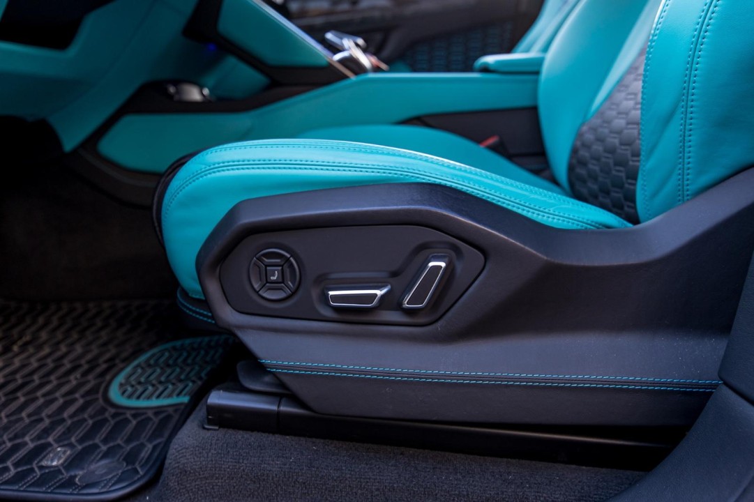 Lamborghini URUS - foto 21