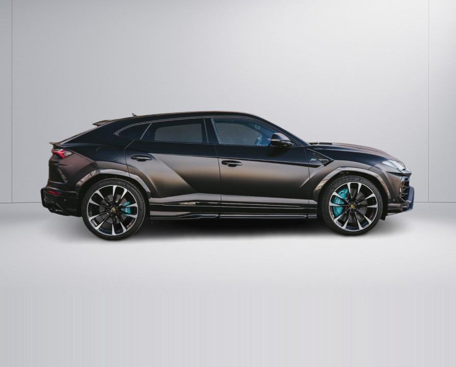 Lamborghini URUS (2)