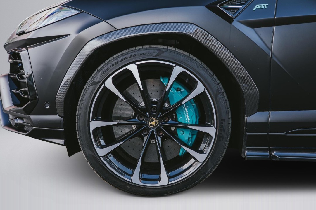 Lamborghini URUS - foto 42