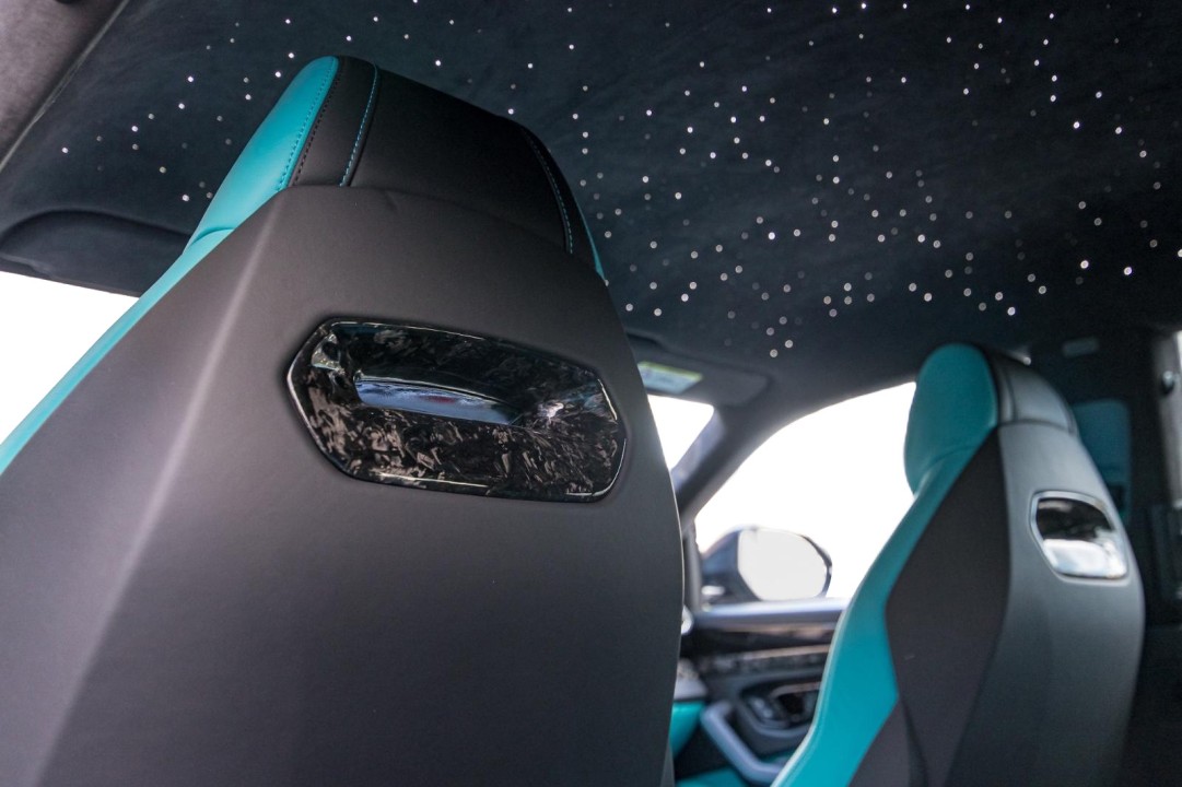 Lamborghini URUS - foto 34