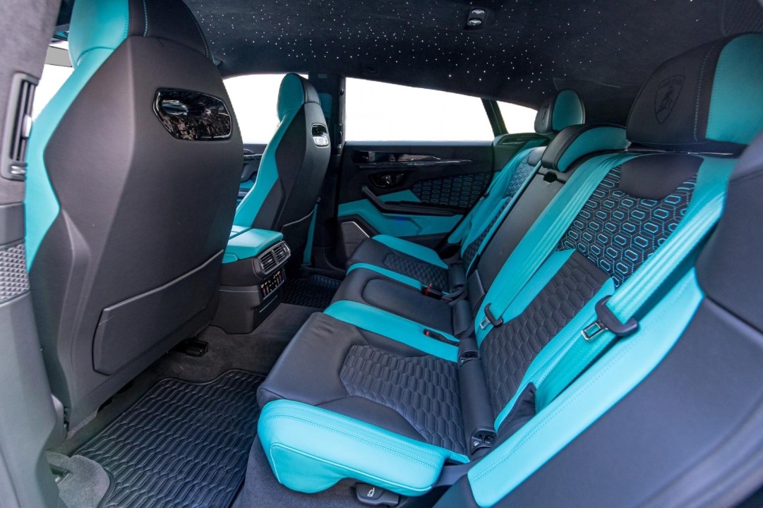 Lamborghini URUS - foto 35