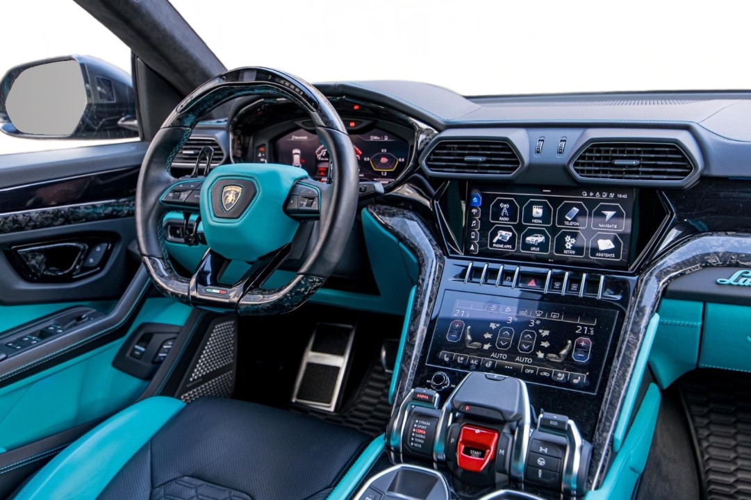 Lamborghini URUS - foto 17