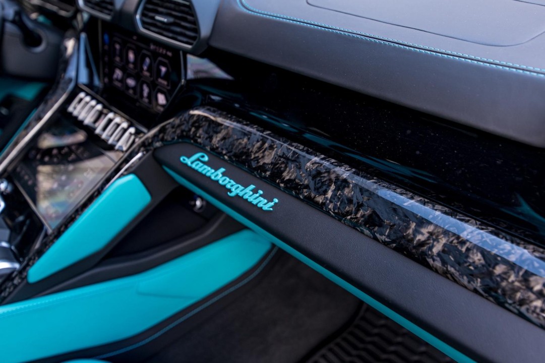 Lamborghini URUS - foto 30