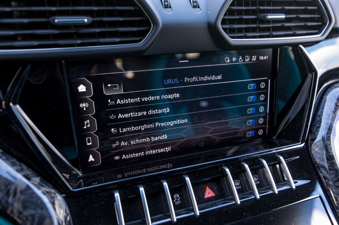Lamborghini URUS - foto 27