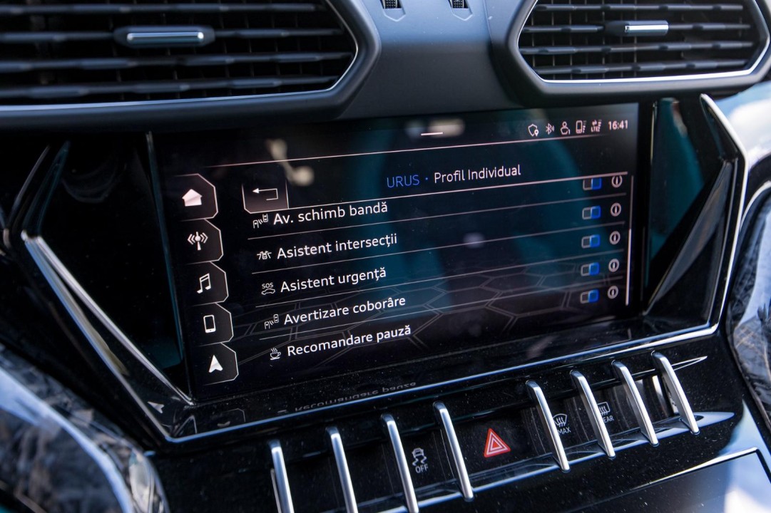 Lamborghini URUS - foto 28