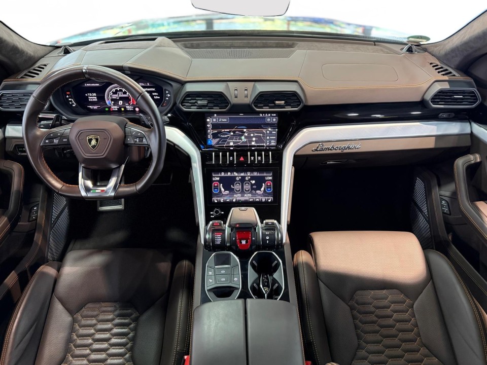 Lamborghini URUS - foto 12