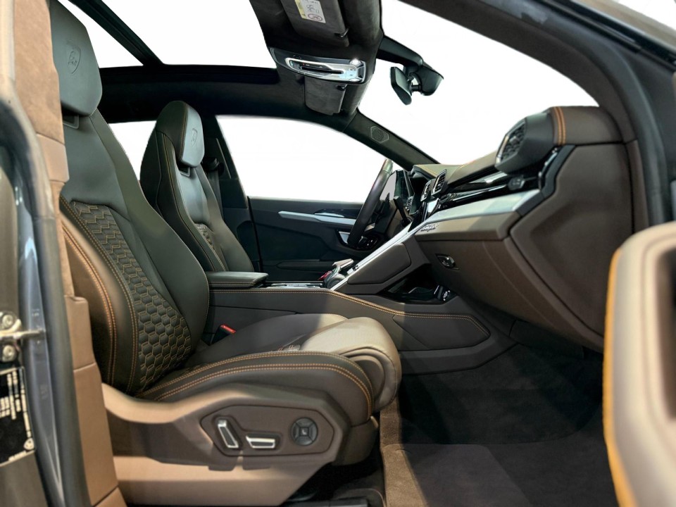 Lamborghini URUS - foto 10