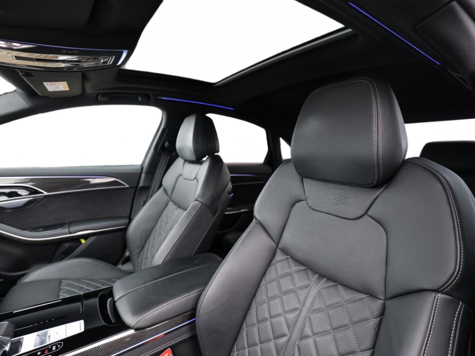 Audi A8 50 TDI Quattro Tiptronic (4)