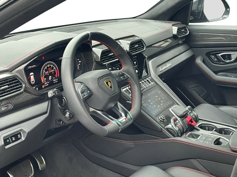 Lamborghini Urus - foto 10
