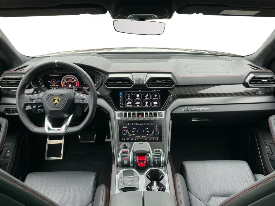 Lamborghini Urus - foto 9