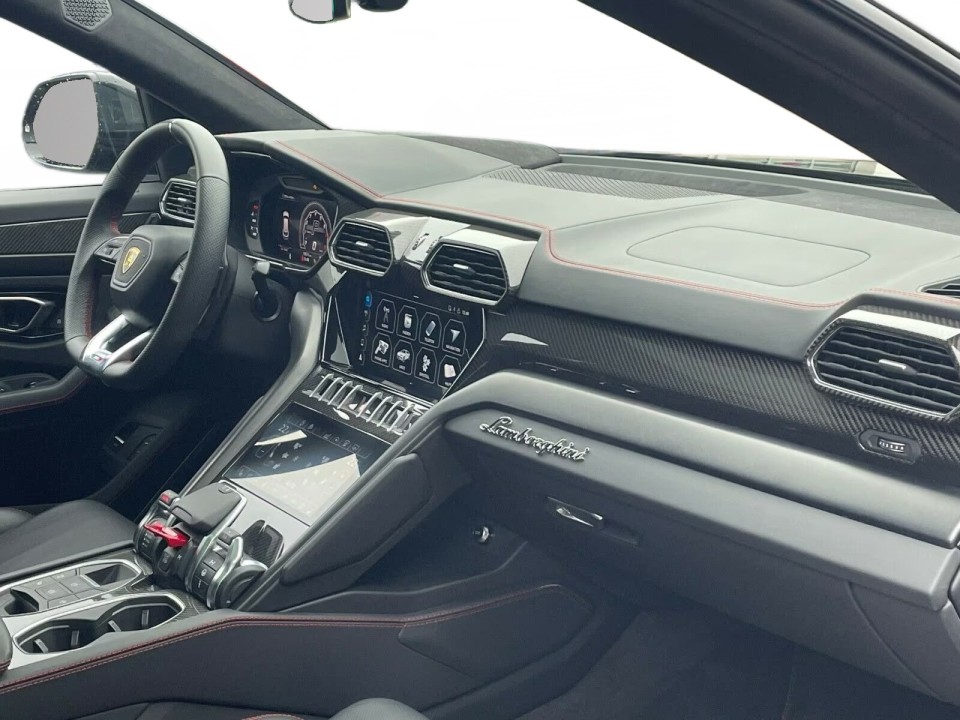 Lamborghini Urus - foto 11