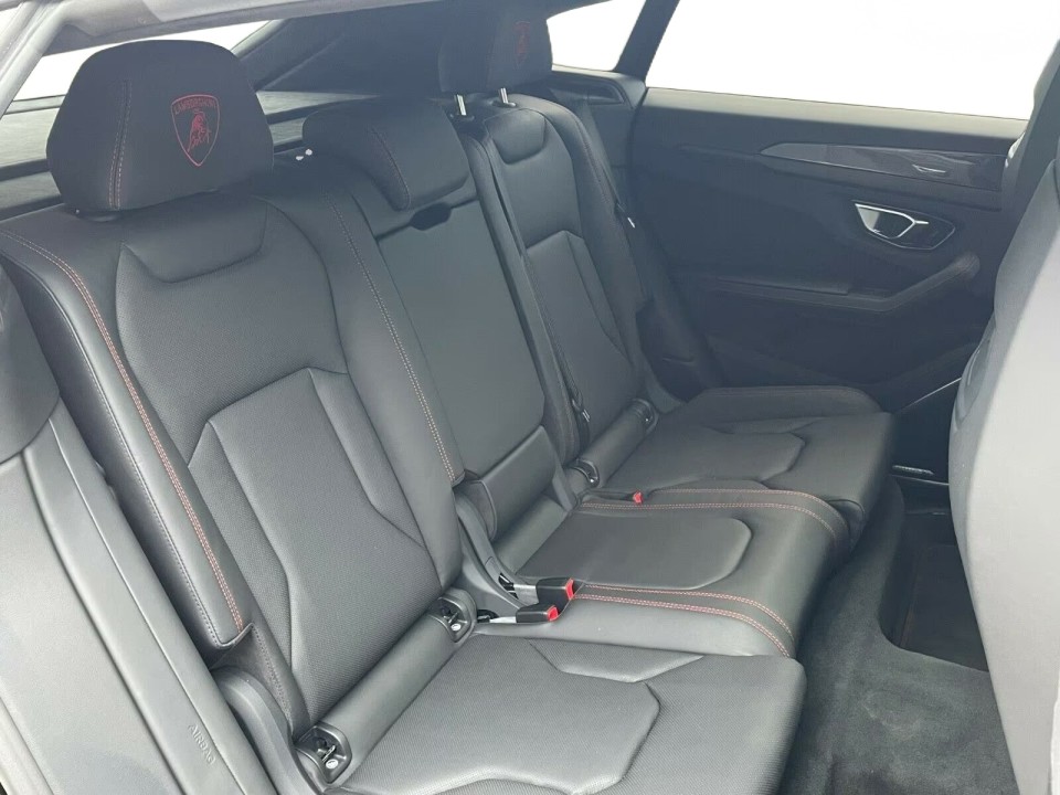 Lamborghini Urus - foto 19
