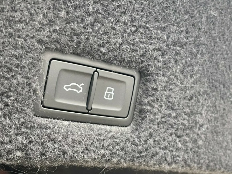 Lamborghini Urus - foto 25