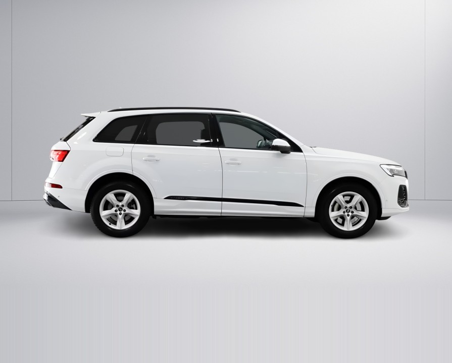 Audi Q7 55 TFSIe quattro S Line (2)