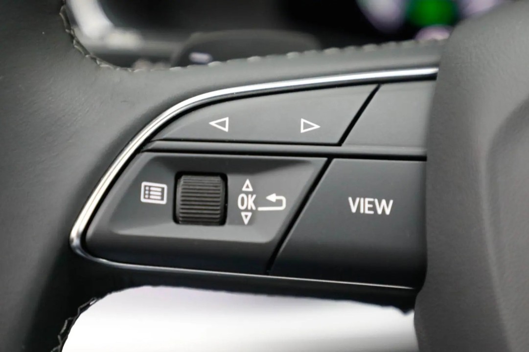 Audi Q7 55 TFSIe quattro S Line - foto 11