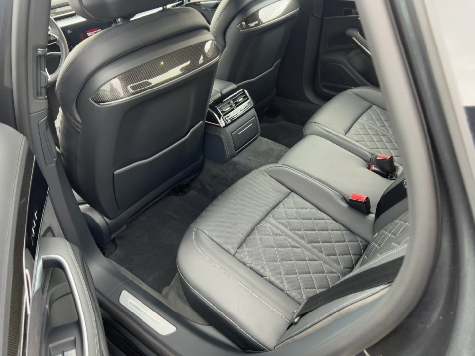 Audi S8 TFSI Quattro Tiptronic (5)