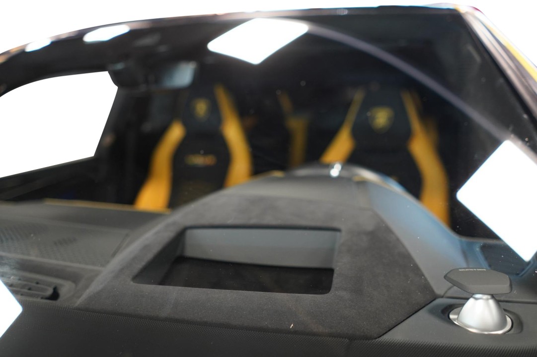 Lamborghini Urus - foto 12