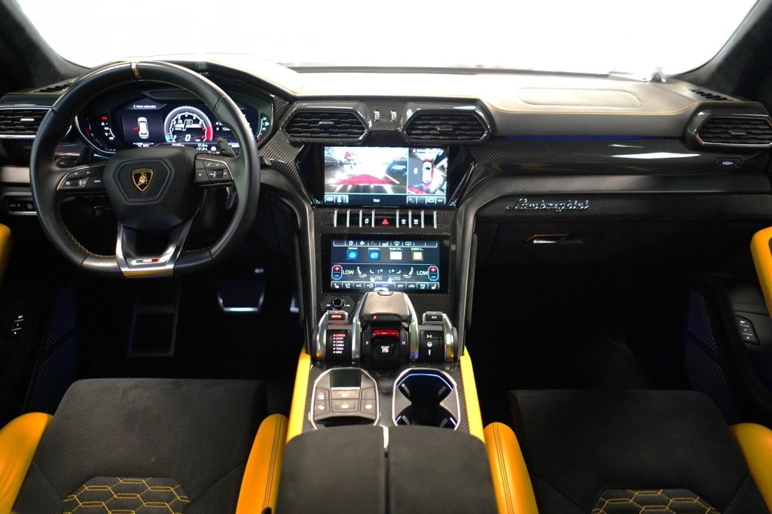 Lamborghini Urus - foto 14