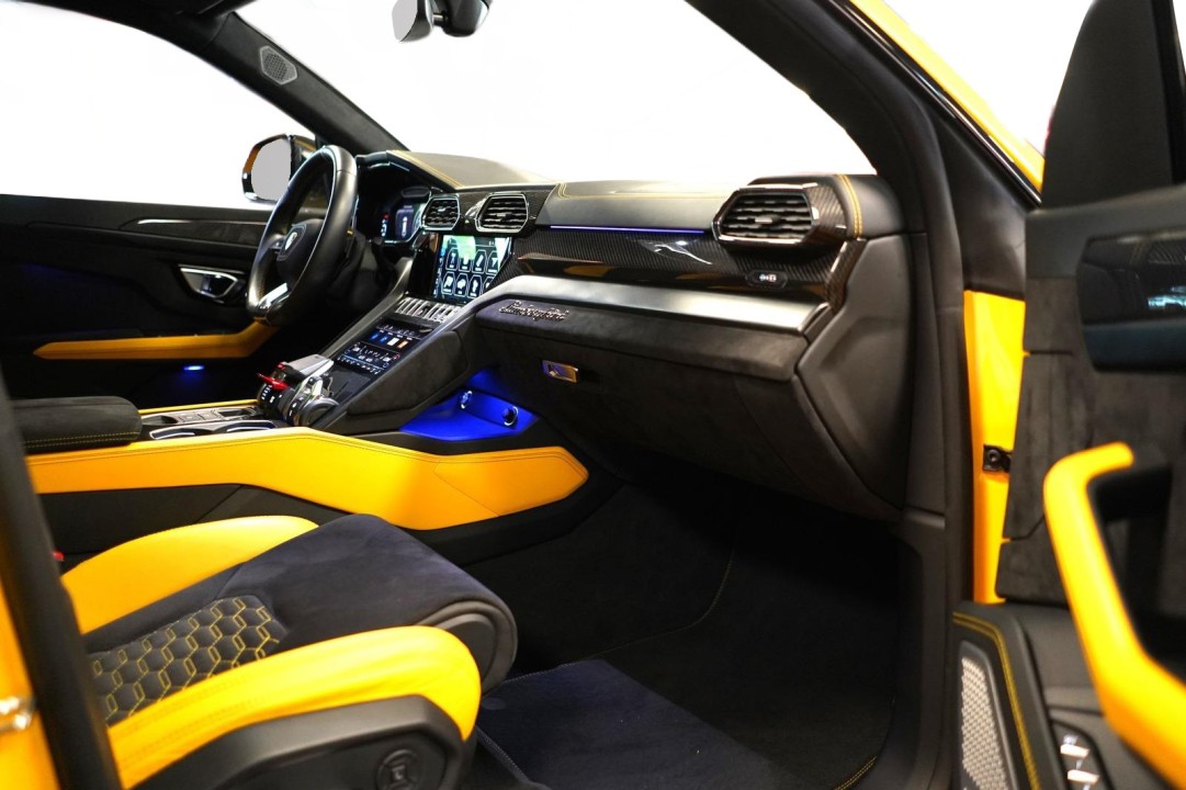 Lamborghini Urus - foto 8