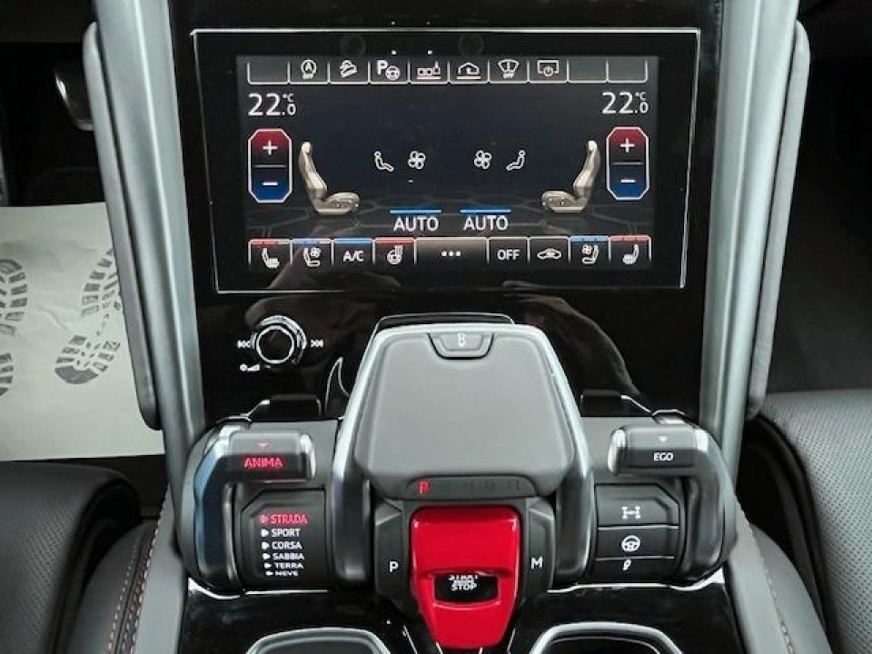 Lamborghini Urus - foto 22