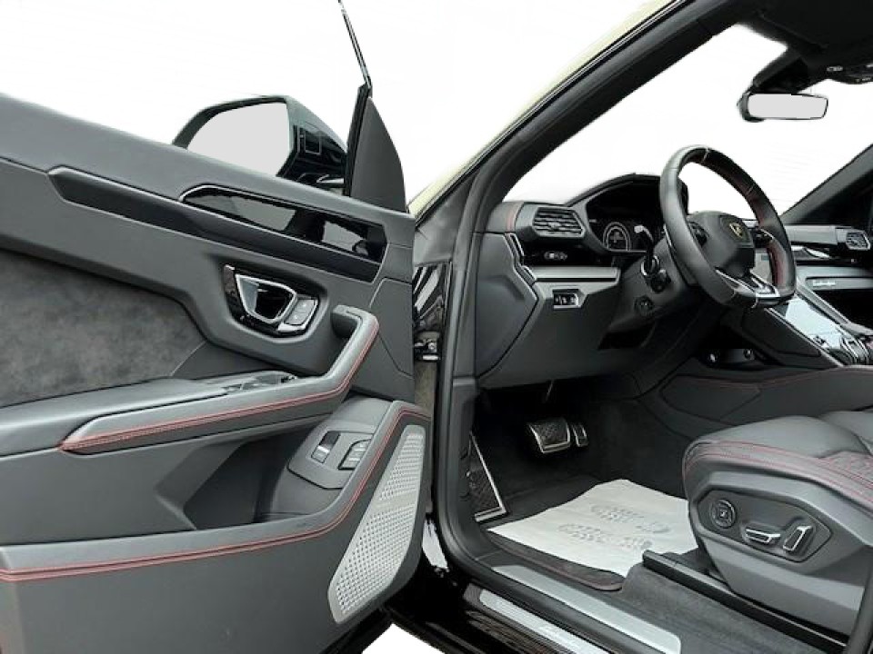 Lamborghini Urus - foto 8