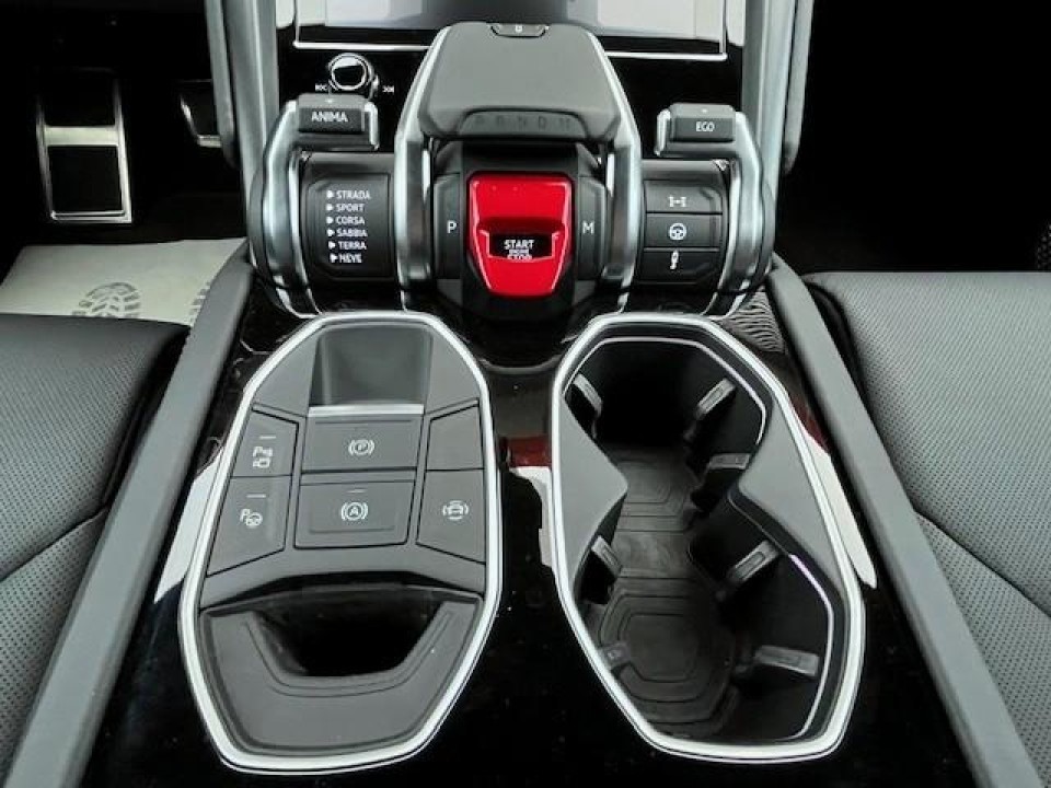 Lamborghini Urus - foto 21