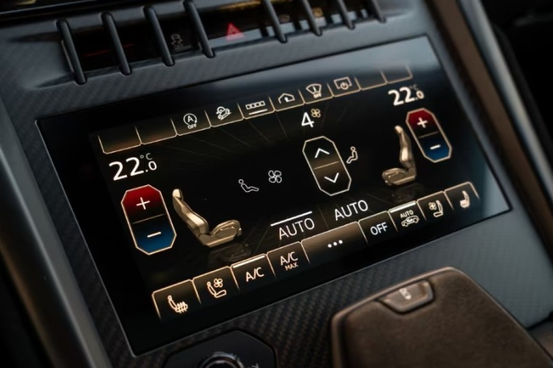 Lamborghini Urus - foto 28