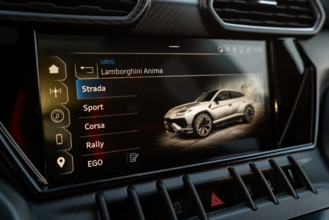 Lamborghini Urus - foto 29