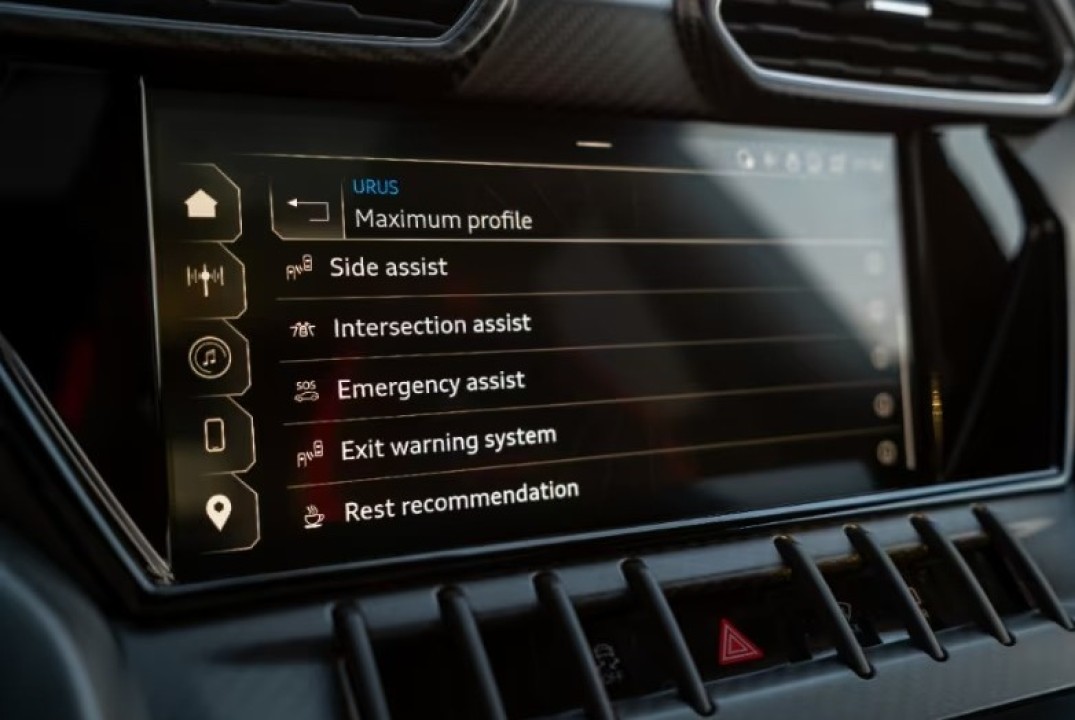 Lamborghini Urus - foto 33