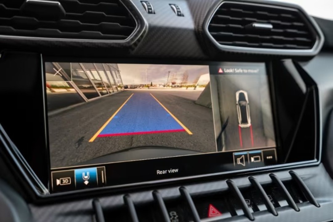 Lamborghini Urus - foto 35